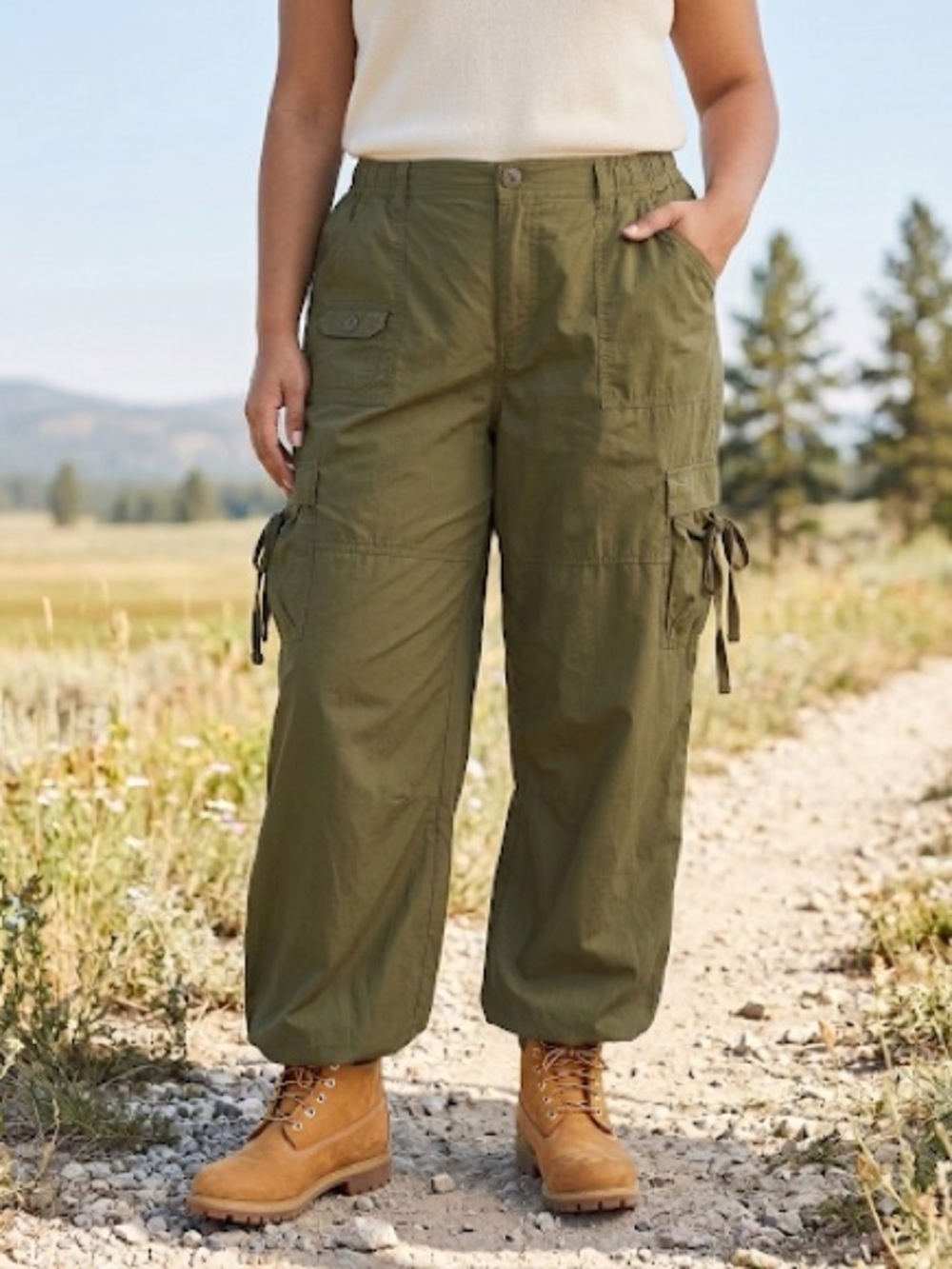 BearPaw Olive Wide-Leg Cargo Pants. Streetwear, Utility, Gorpcore Granola Girl 🥾